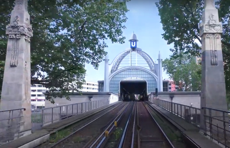 WATCH: Ride the World's Great Public Transport Lines—Everything But the Fare! | Frommer's