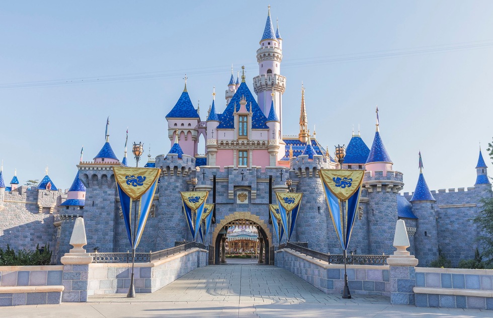 Disneyland Finally Sets Reopening Target—But Don't Buy Plane Tickets Just Yet | Frommer's
