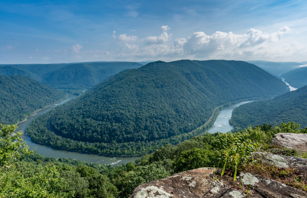 Dog-friendly national parks: New River Gorge in West Virginia