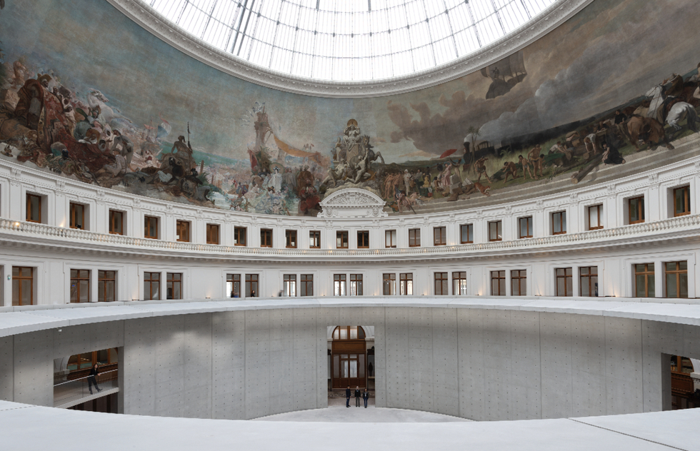 In Paris, a Former Stock Exchange Is Now a Cutting-Edge Art Museum | Frommer's