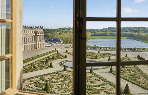 You Can Now Stay Overnight at the Palace of Versailles. Take a Peek Inside. | Frommer's