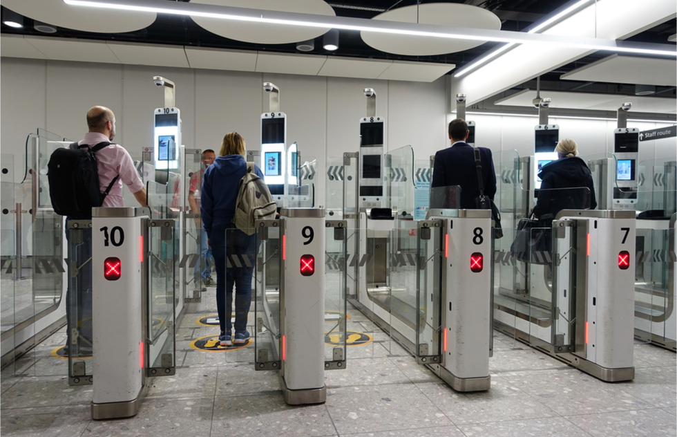 Airport Express Lanes for Vaccinated Travelers Are Coming  | Frommer's