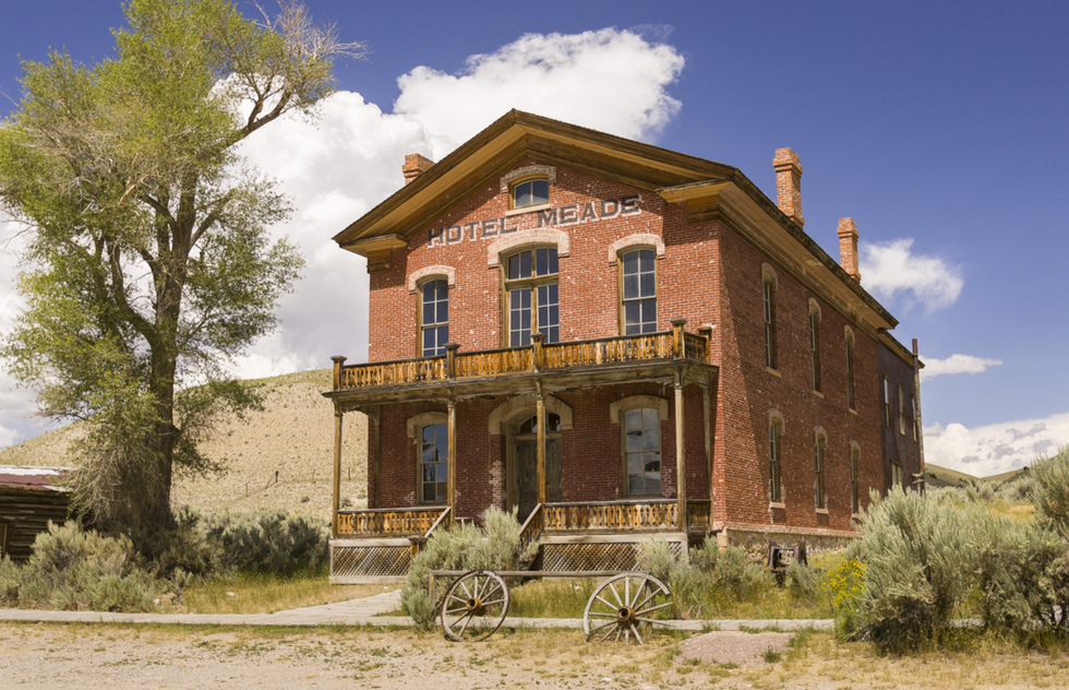 American Ghost Towns You Can Visit: Abandoned Hotel Meade in Bannack, Montana