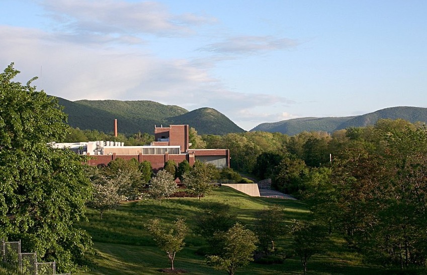 Hudson River Valley's destination museums and how to get there: Dia Beacon, Beacon, New York