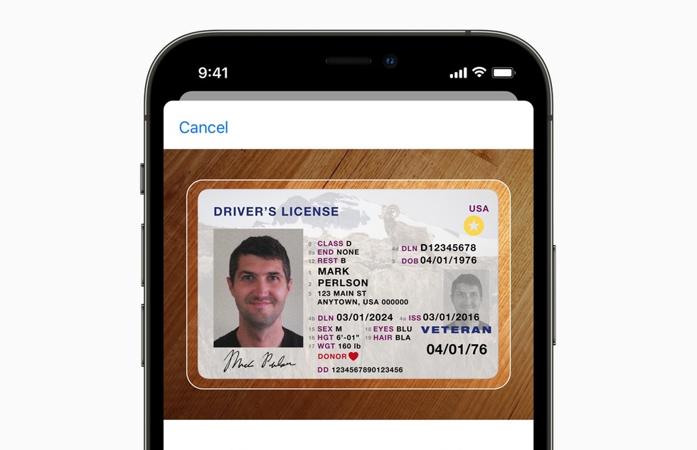 Apple Users in 8 States Can Soon Use Their Phones as ID at Airports | Frommer's