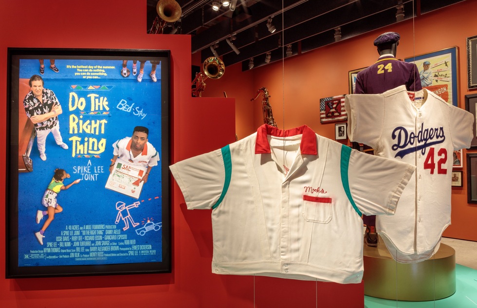 Academy Museum of Motion Pictures: Mookie jersey
