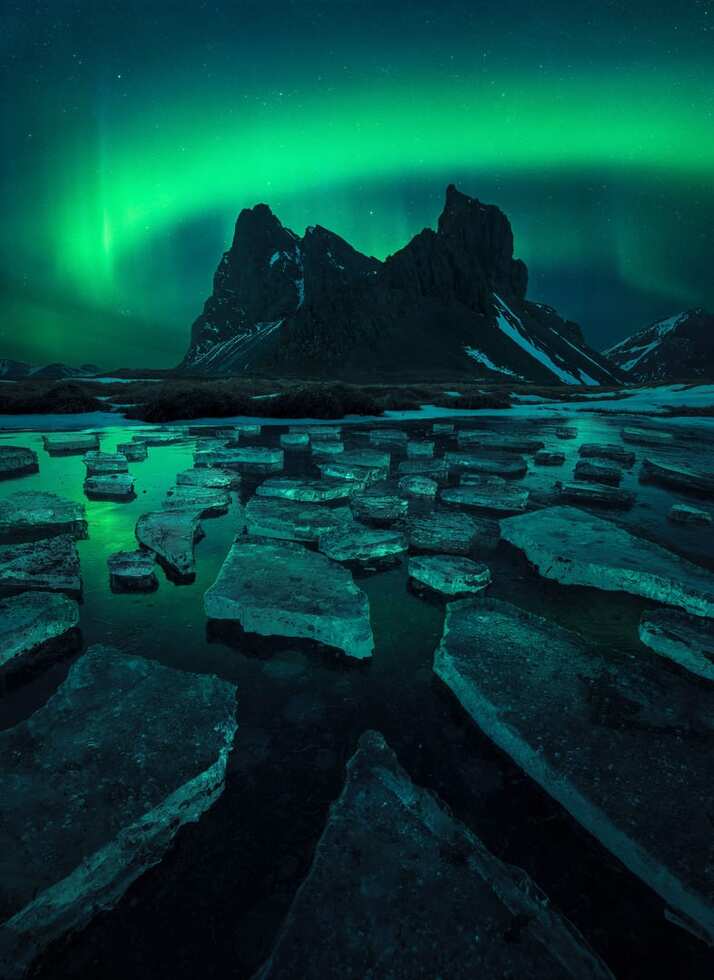 Northern lights over southeast Iceland