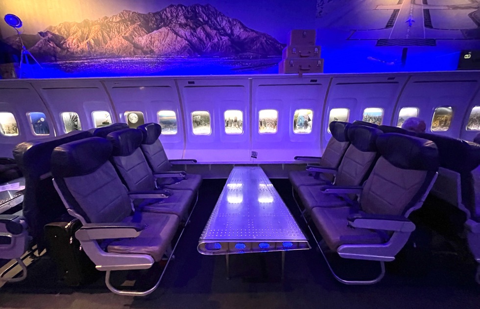 At This New Airplane-Themed Speakeasy, Raise a Cocktail to the Frisky Skies  | Frommer's