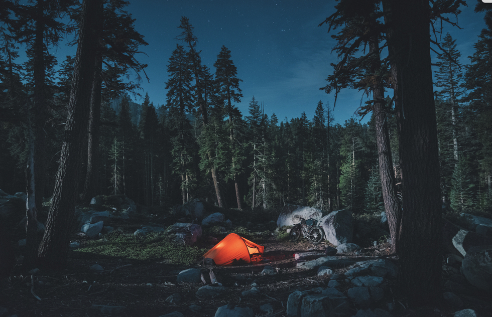 Camping near Siesta Lake in California's Yosemite National Park
