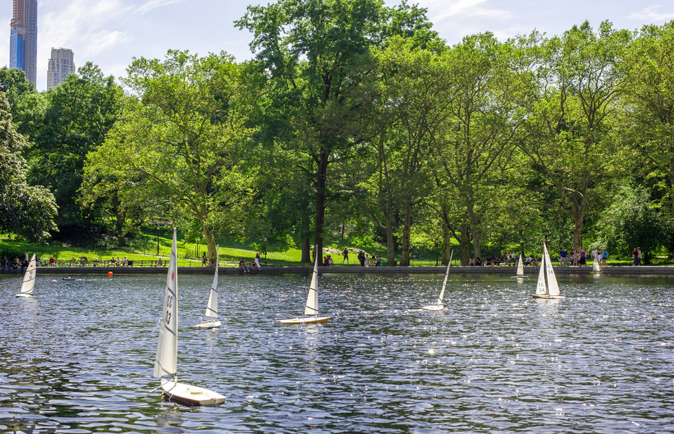 Conservatory Waters | Frommer's