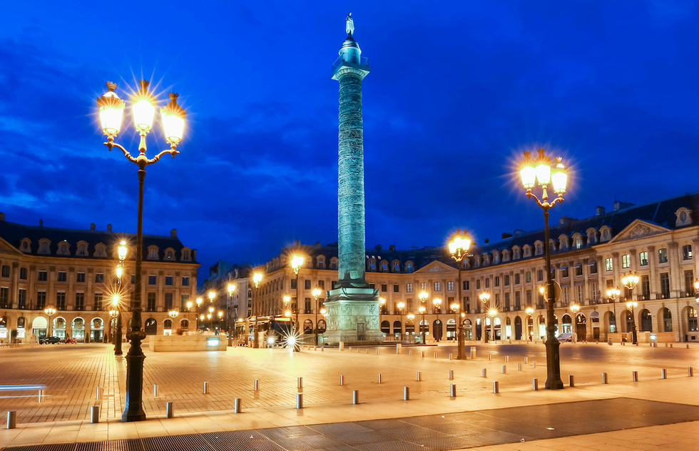 Place Vendôme in Paris - Attraction