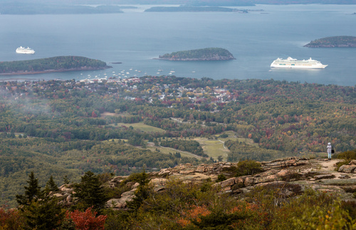 Bar Harbor, Maine, Votes to Limit Cruise Passengers, Setting Stage for a Fight