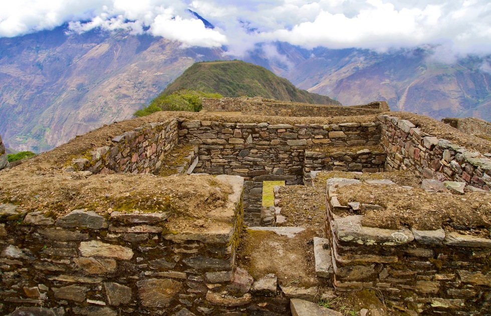 inca ruins that aren't machu picchu: Choquequirao, peru