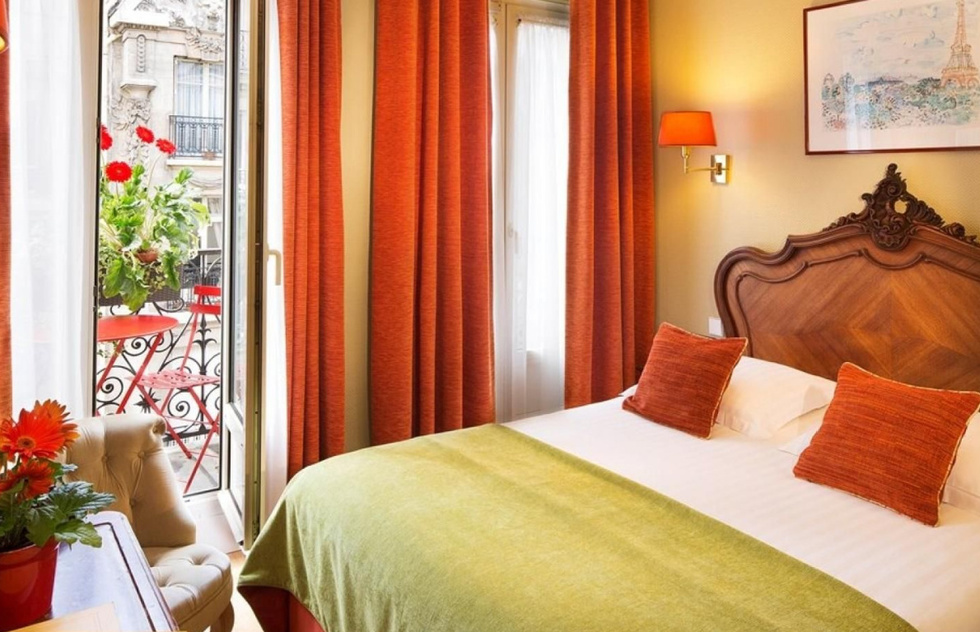 Cheap Hotels in Paris: New Orient Hôtel 