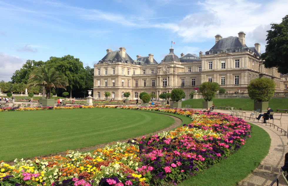 "Emily in Paris" filming locations: Jardin du Luxembourg