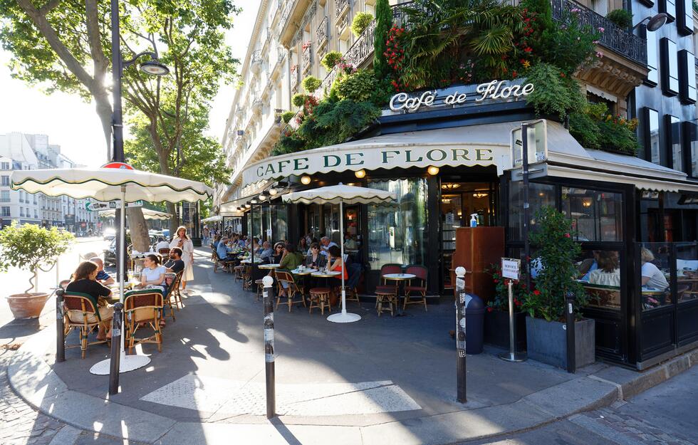 Literary Paris tour: Café de Flore in Paris