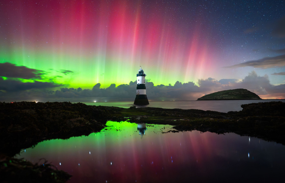 Pics of the northern lights: Wales, United Kingdom