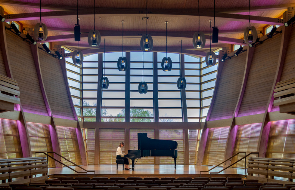 Things to do in Central Massachusetts: Groton Hill Music Center in Groton
