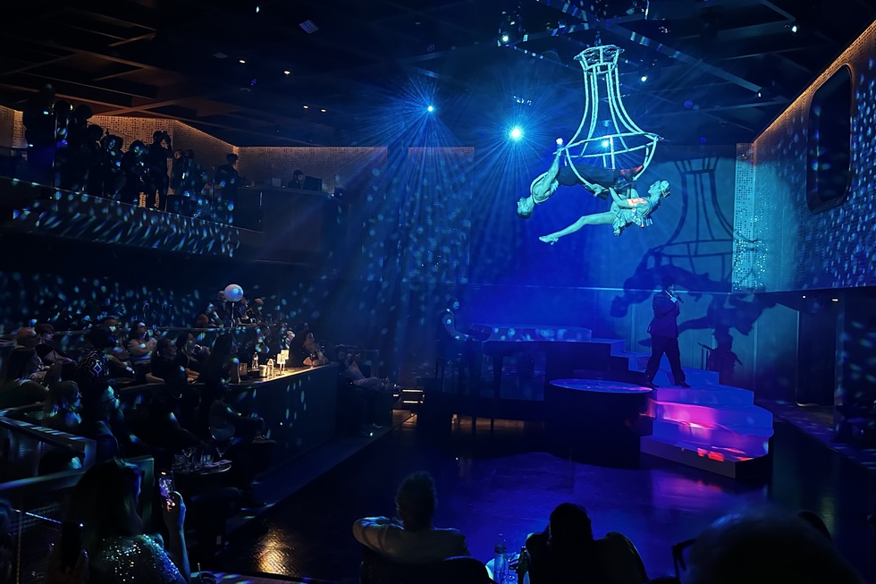 Celebrity Ascent cruise review: smoke and ivories