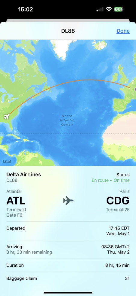 iPhone tips for travel: get flight status with Messages app