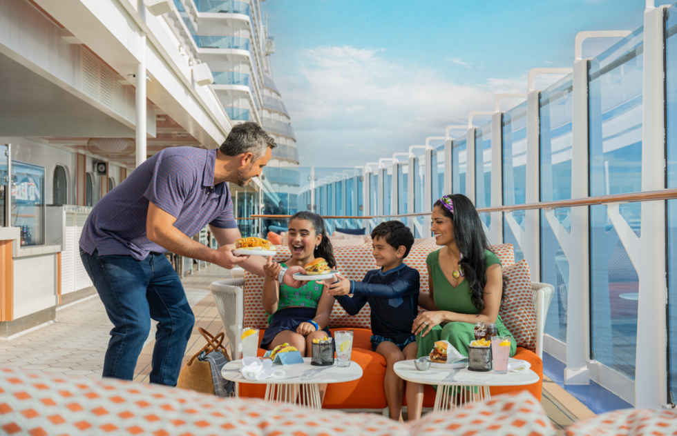 Sun Princess cruise ship: family dining