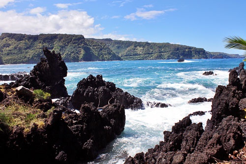 The cliffs of the Hana Highway as seen from Keanae in Maui, Hawaii