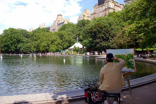 An artist in New York City's Central Park.