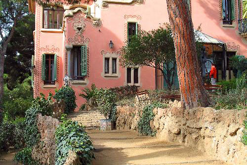 La Torre Rosa, former home of Parc Güell's architectural mastermind, Antoni Gaudí.