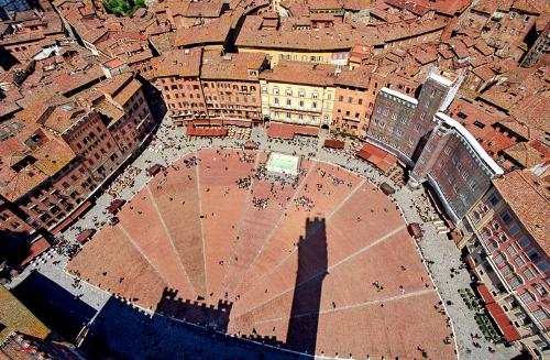 Siena's medieval Piazza del Campo.