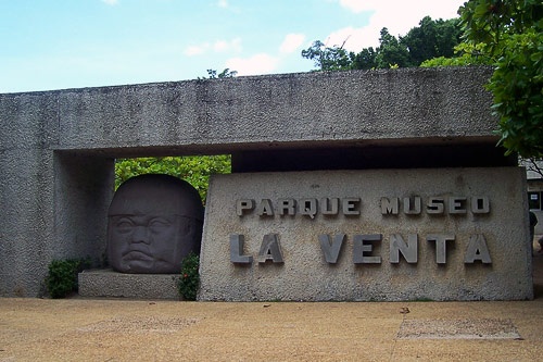 Parque-Museo la Venta in Villahermosa.