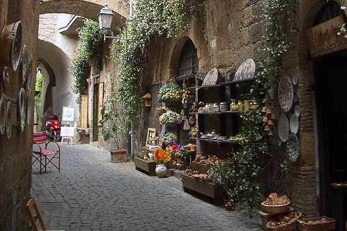 narrow street in Orvieto, Italy