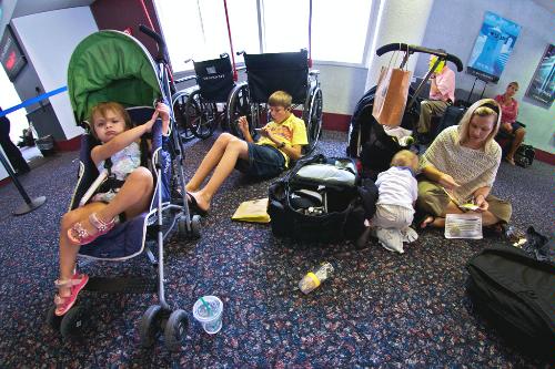10 Ways To Survive Flying With Kids
