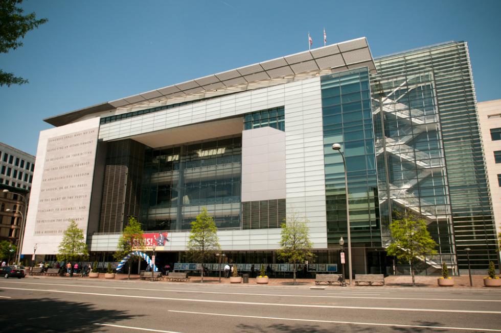 Better Visit D.C.'s Newseum Soon: It Closes in 2020 | Frommer's