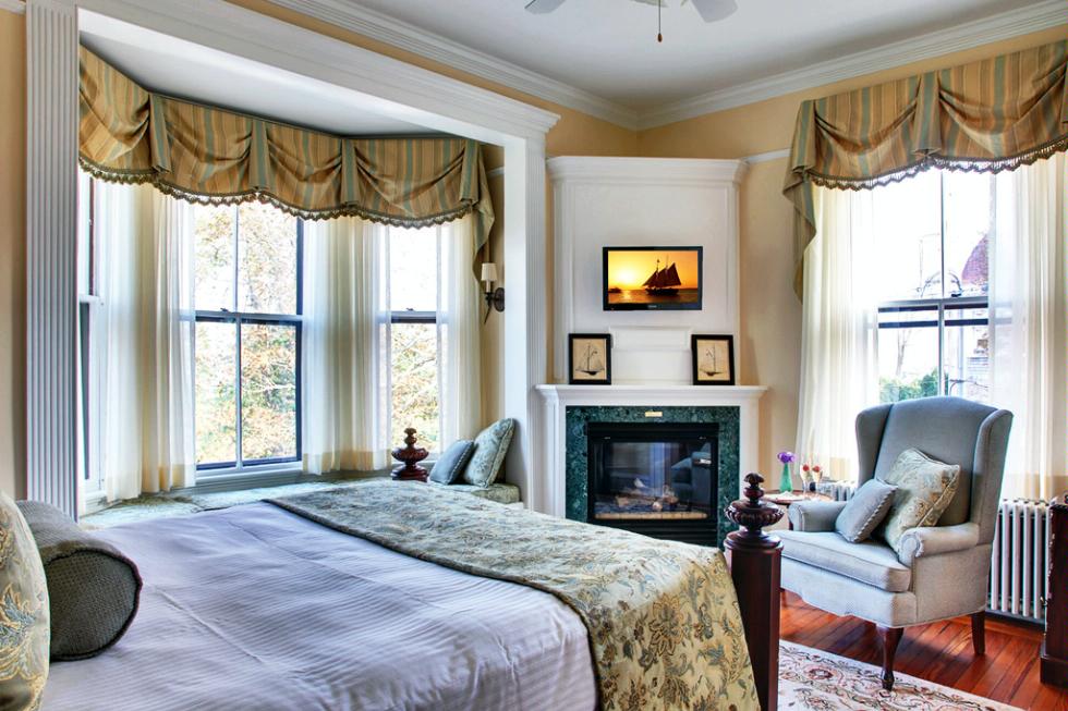 A room in the Cliffside Inn in Newport, Rhode Island.