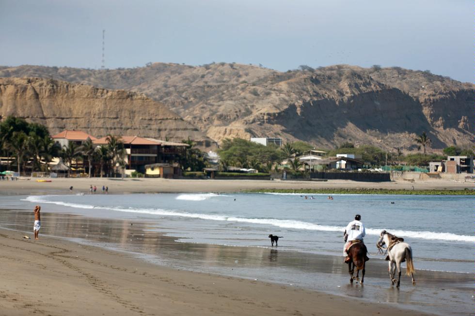 The serene sands of Vichayito in northern Peru.