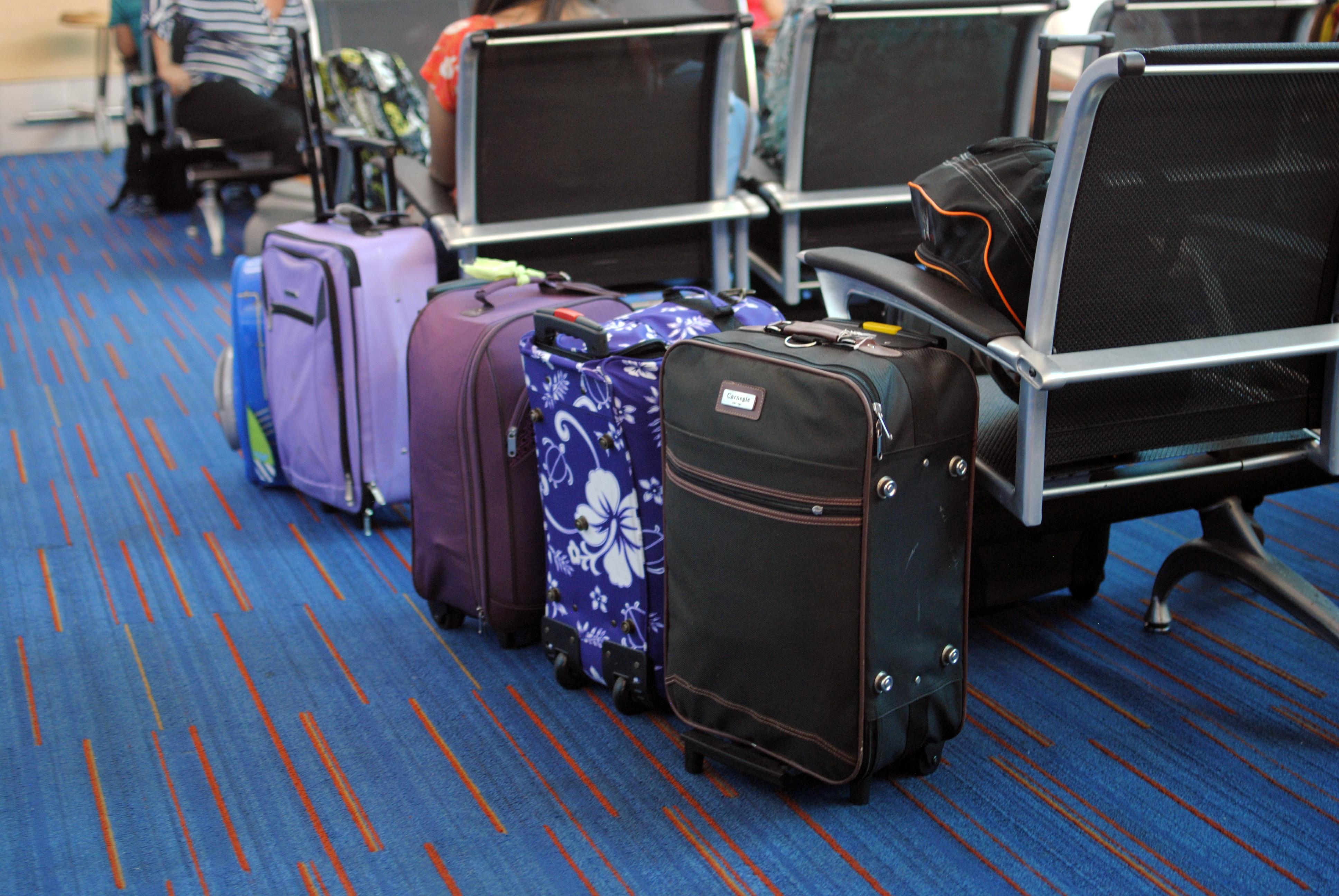 American Airlines to Allow Carry-On for Basic Economy | Frommer's