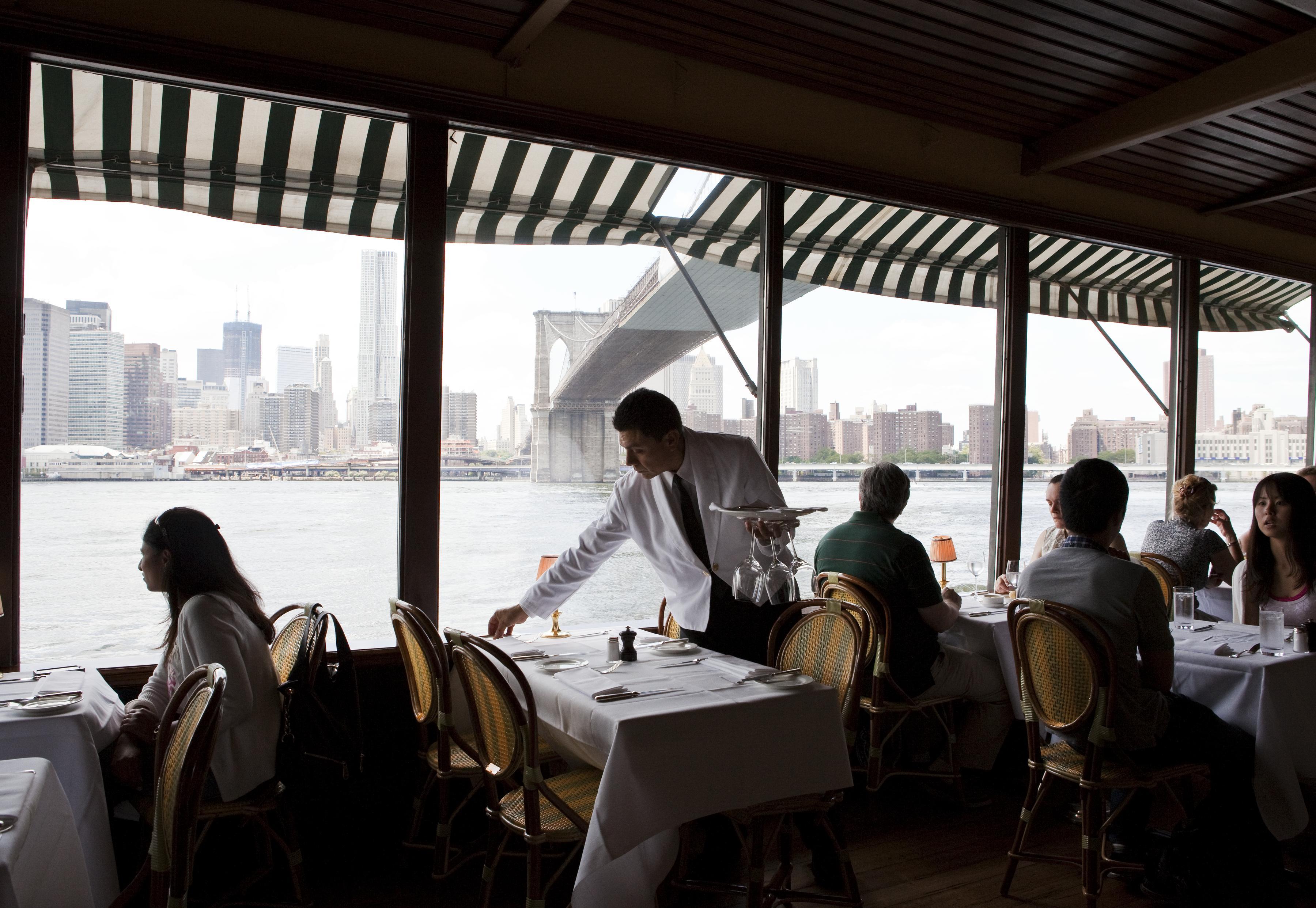 Romantic restaurants in Brooklyn with the best views of Manhattan