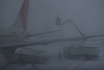 Polar Vortex Grounds 18,000 Flights! Here's Why That's a Good Thing | Frommer's